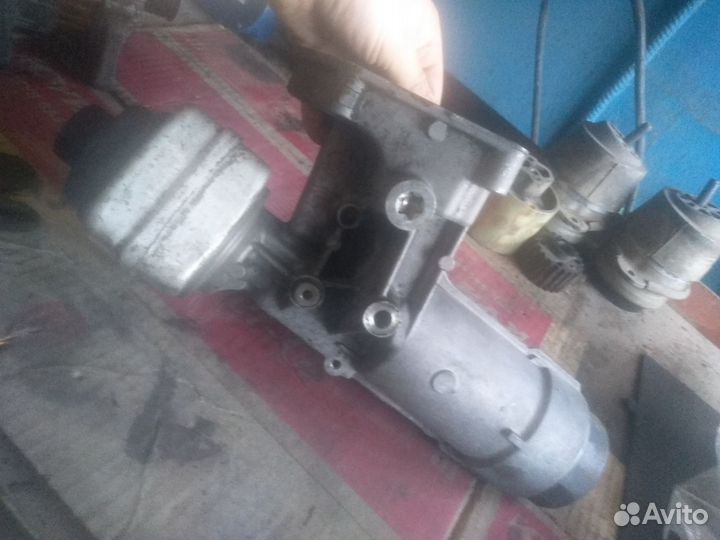 Корпус масляного фильтра теплообменник VW Audi