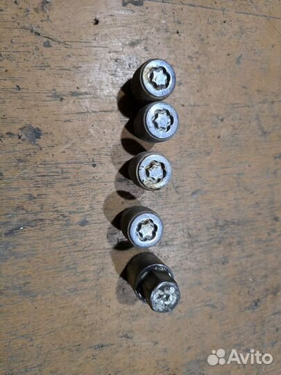 Секретки для колёс