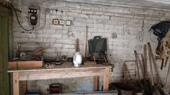 Гараж, > 30 м²