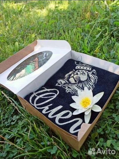 Полотенце с вышивкой