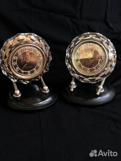 Настольные часы Маяк