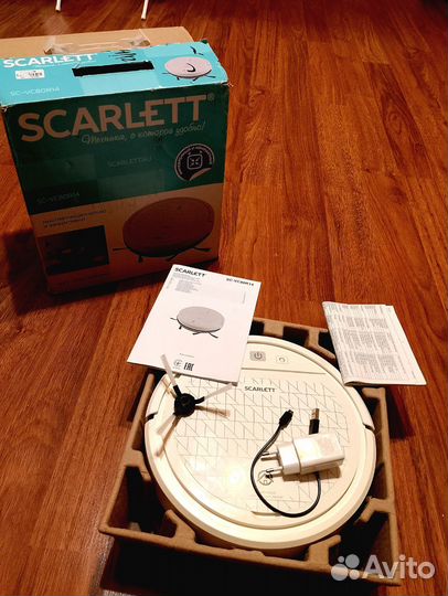 Робот пылесос scarlett