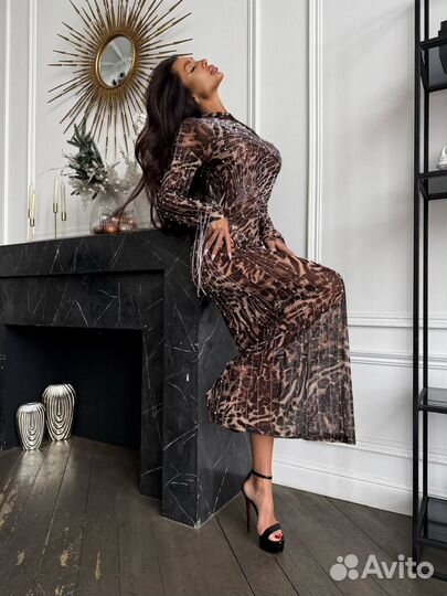 Платье женское вечернее