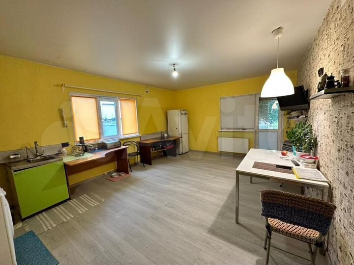 Дом 208,3 м² на участке 16,5 сот.