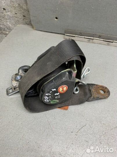 Ремень безопасности Ford Focus 1 хетчбэк 1.8 eydk