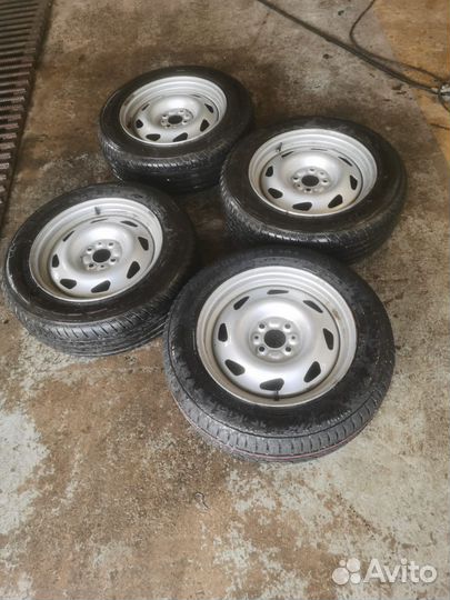 R15 Nexen N'Fera SU4 185/65, PCD 4x98 DIA 58