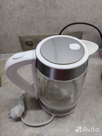 Чайник moulinex BY730 на запчастий