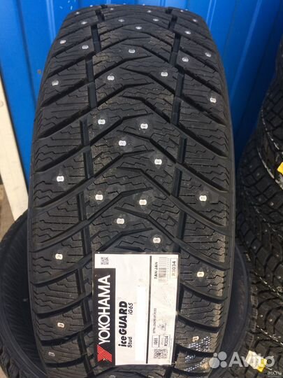 Yokohama IceGuard Stud IG65 235/45 R17