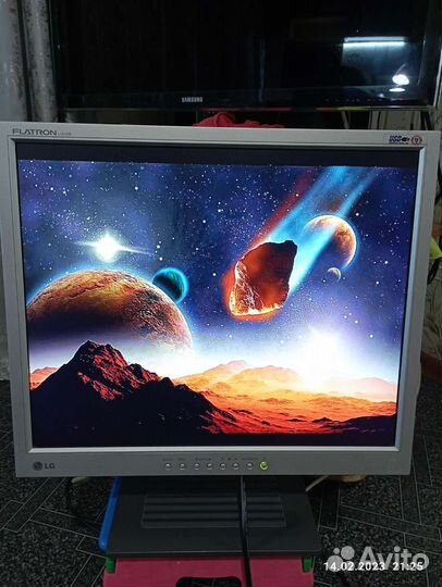 Монитор LG flatron