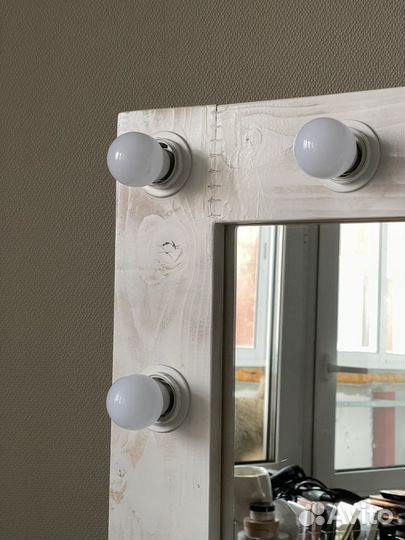 Зеркало гримерное / с подсветкой настольное