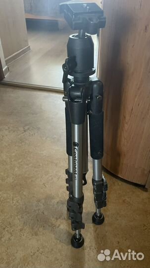Штатив для фотоаппарата профессиональный