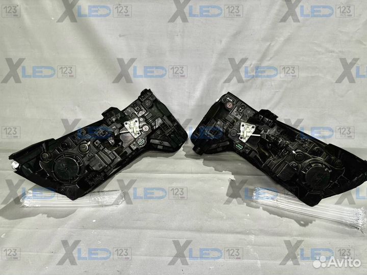 Фары Левая Правая Kia Carnival 2021