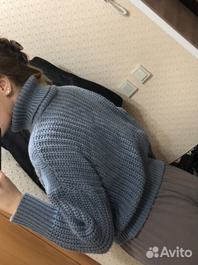 Свитер женский