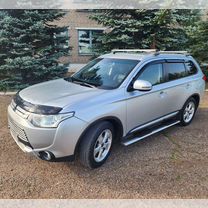 Mitsubishi Outlander 2.4 CVT, 2014, 164 000 км, с пробегом, цена 1 850 000 руб.