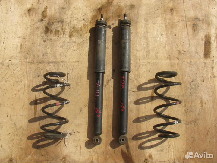 Амортизатор задний Honda Jazz Fit GD1