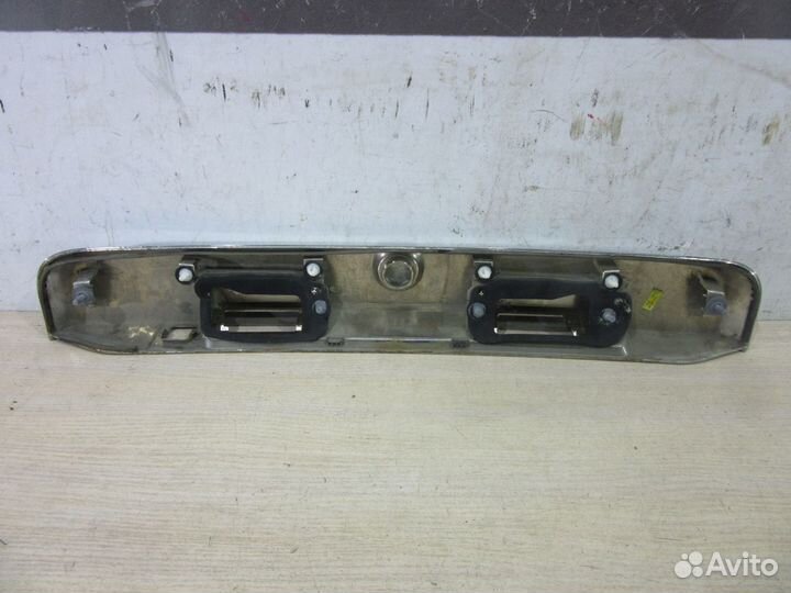 Накладка двери багажника Renault Duster с 2015