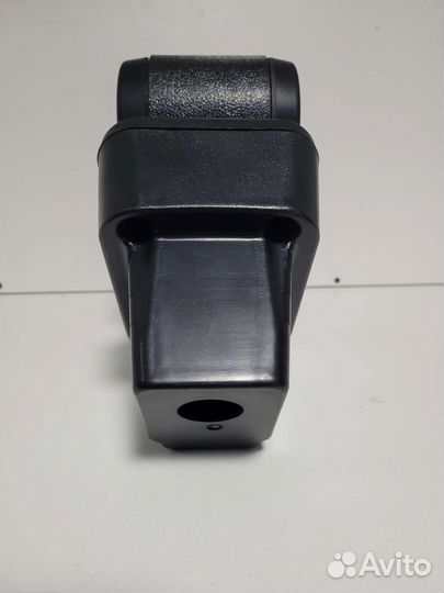 Подлокотник на Opel astra h(2004-2010)