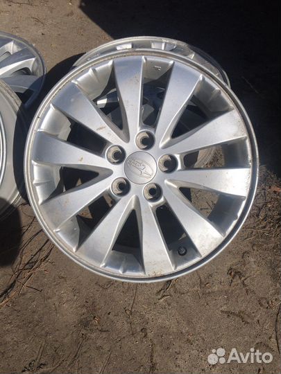 Продам литые диски r15