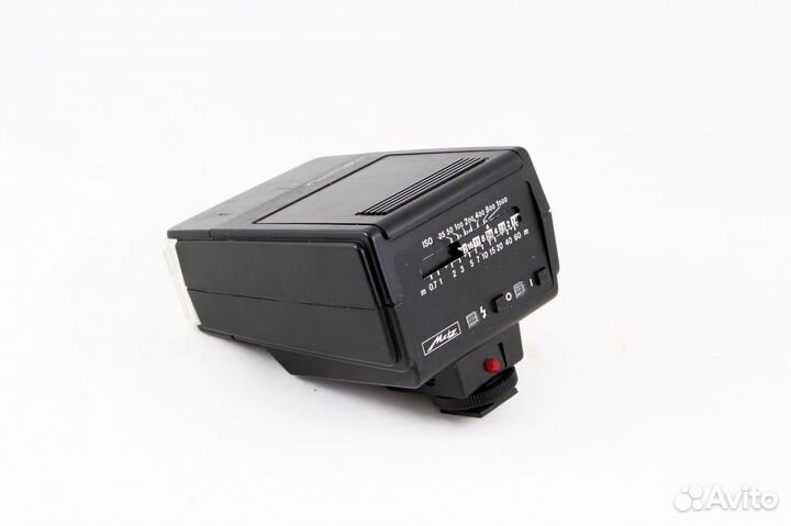 Вспышка камеры Metz 30b3