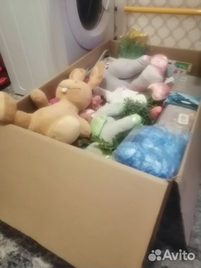 Мягкие игрушки коробкой