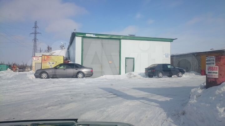 Гараж, > 30 м²