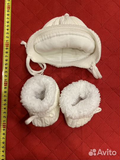 Комплект шапка, пинетки