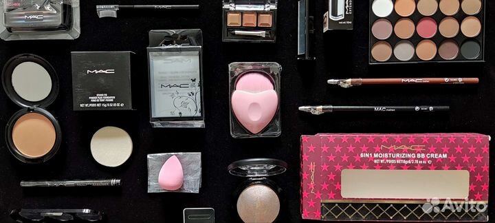 Большой набор косметики и аксессуаров MAC