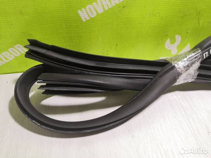 Уплотнитель двери Киа Оптима 3