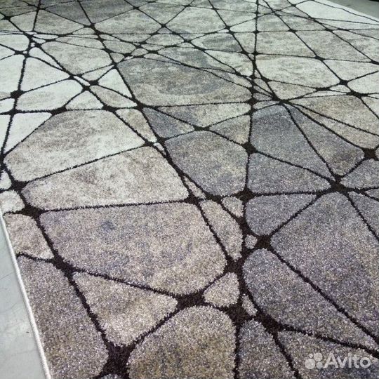 Ковер размером : 1.60х2.30 (№ 31103) новый