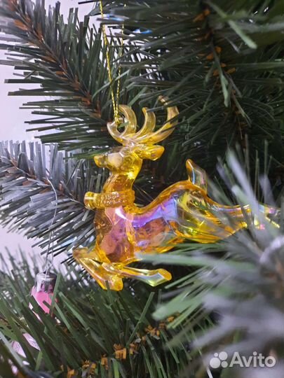 Новогодняя елка с игрушками