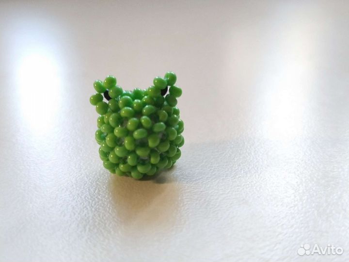 Лягушка из бисера, амигуруми