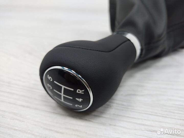 Ручка кпп с кожухом Audi A3 (8P) 2008-2013