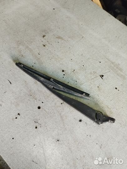 Поводок дворника задний Chеry Indis S18D 1.3 Чeри