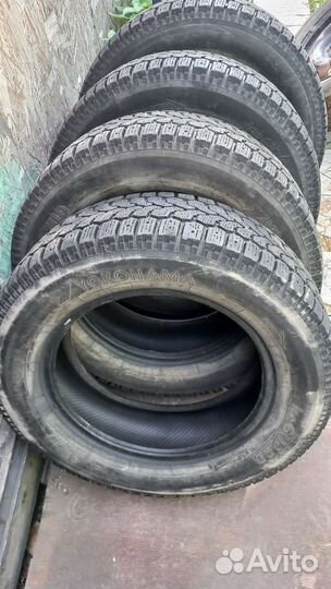 Yokohama Advan dB V551 225/65 R17 87