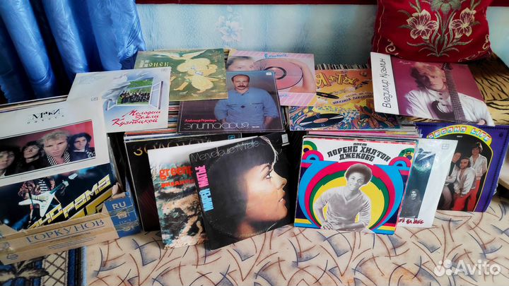 Виниловые пластинки, много, разные