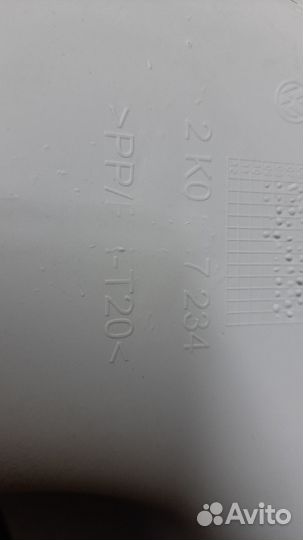 Накладка передней правой стойки Volkswagen Caddy