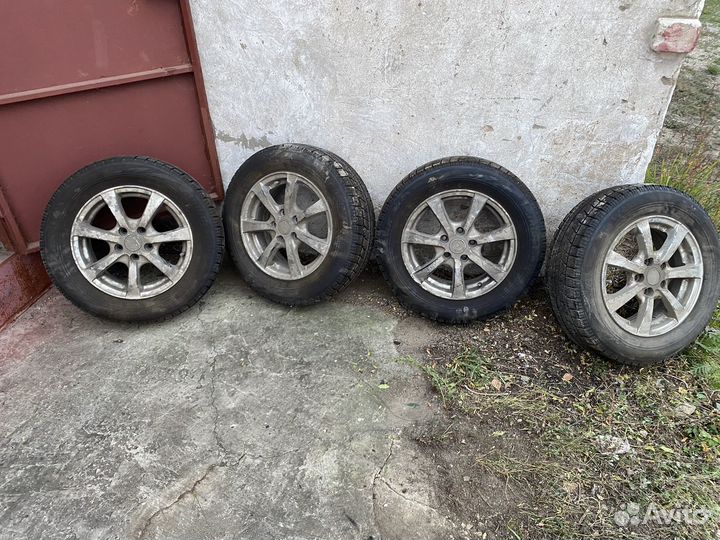 Bridgestone Blizzak VRX 195/65 R15 91S