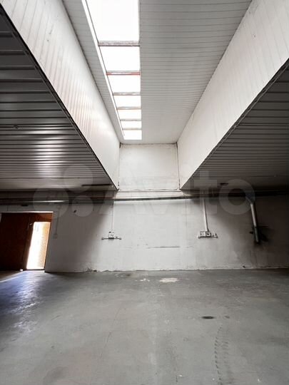 Склад, 300 м²