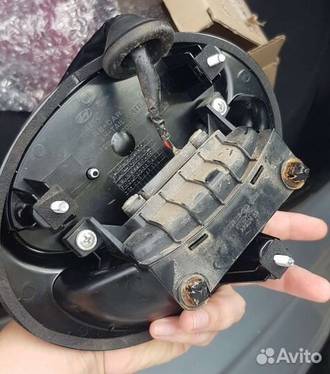 Ручка двери багажника Hyundai Solaris