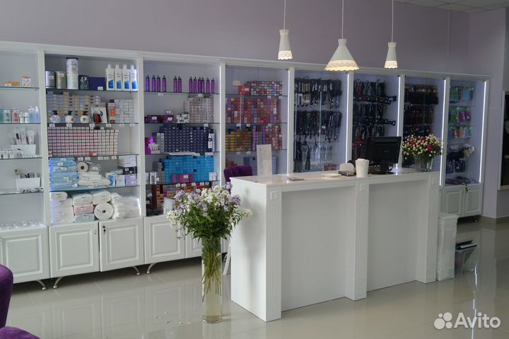 Витрина для магазина косметики