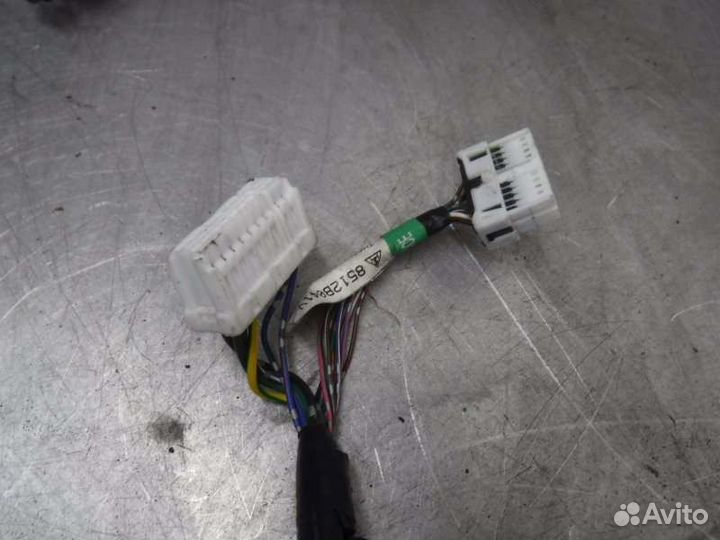 Проводка двери передняя правая Mitsubishi Pajero