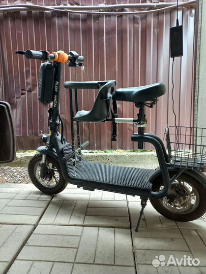 Детское кресло на велосипед или электросамокат