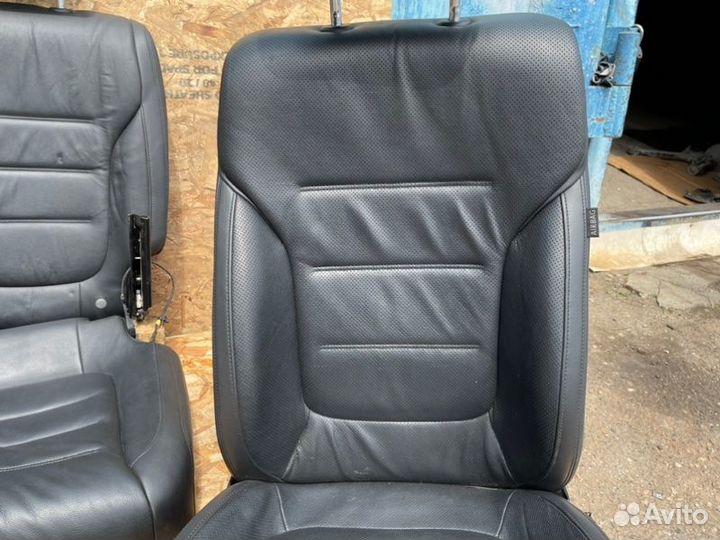 Кожаный салон Volkswagen Touareg FL 3.6 2017