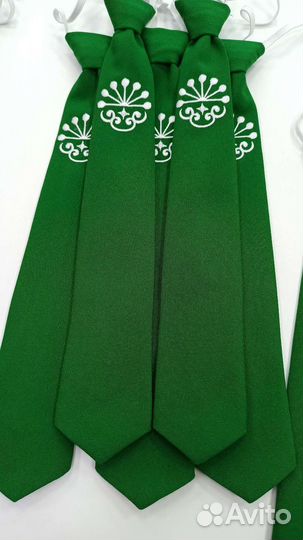Галстук с орнаментом