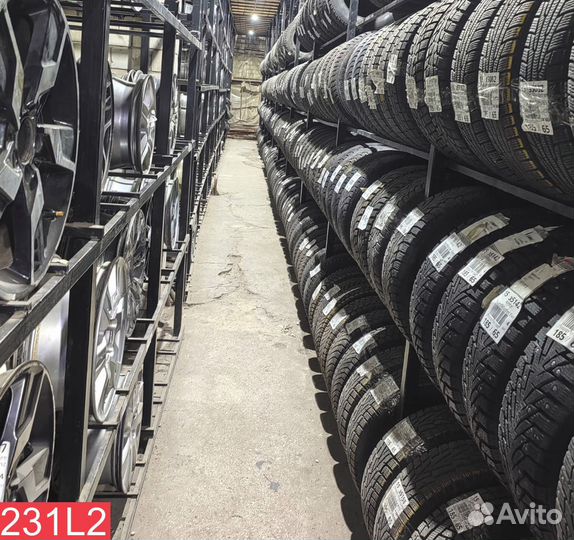 Pirelli P Zero 215/65 R17 96N