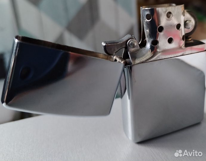 Зажигалка zippo
