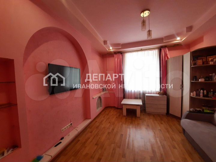 2-к. квартира, 57 м², 1/2 эт.