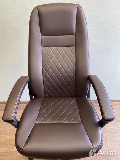 Компьютерное кресло новое