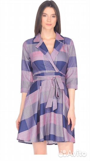 Платье офисное клетка новое