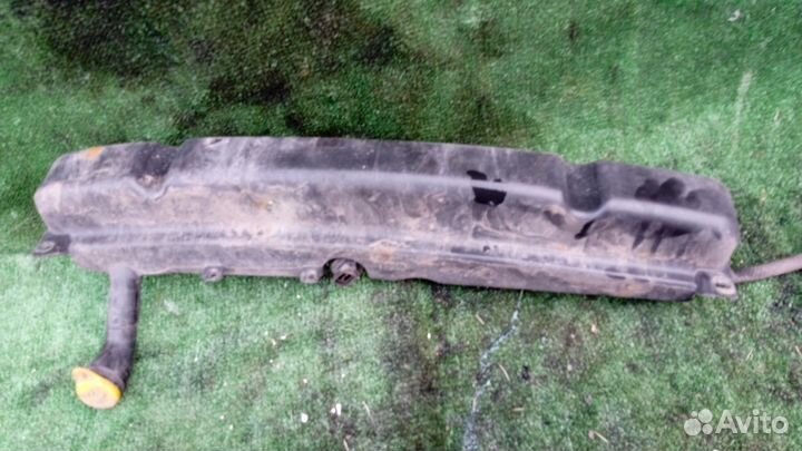 Бачок омывателя лобового стекла Opel Omega